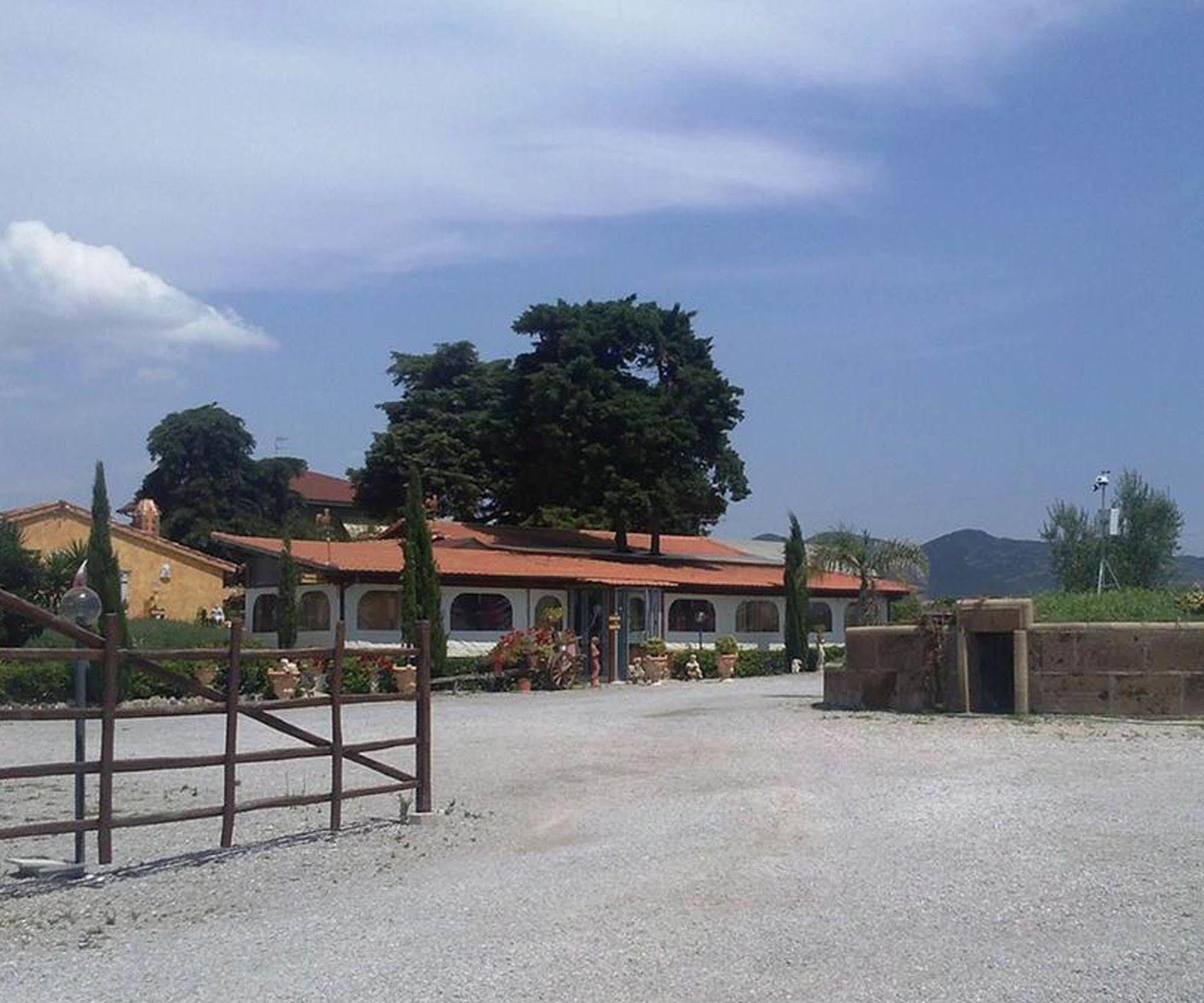 Agriturismo Borgo Dell'Aschetto Marina di Cerveteri Exterior photo